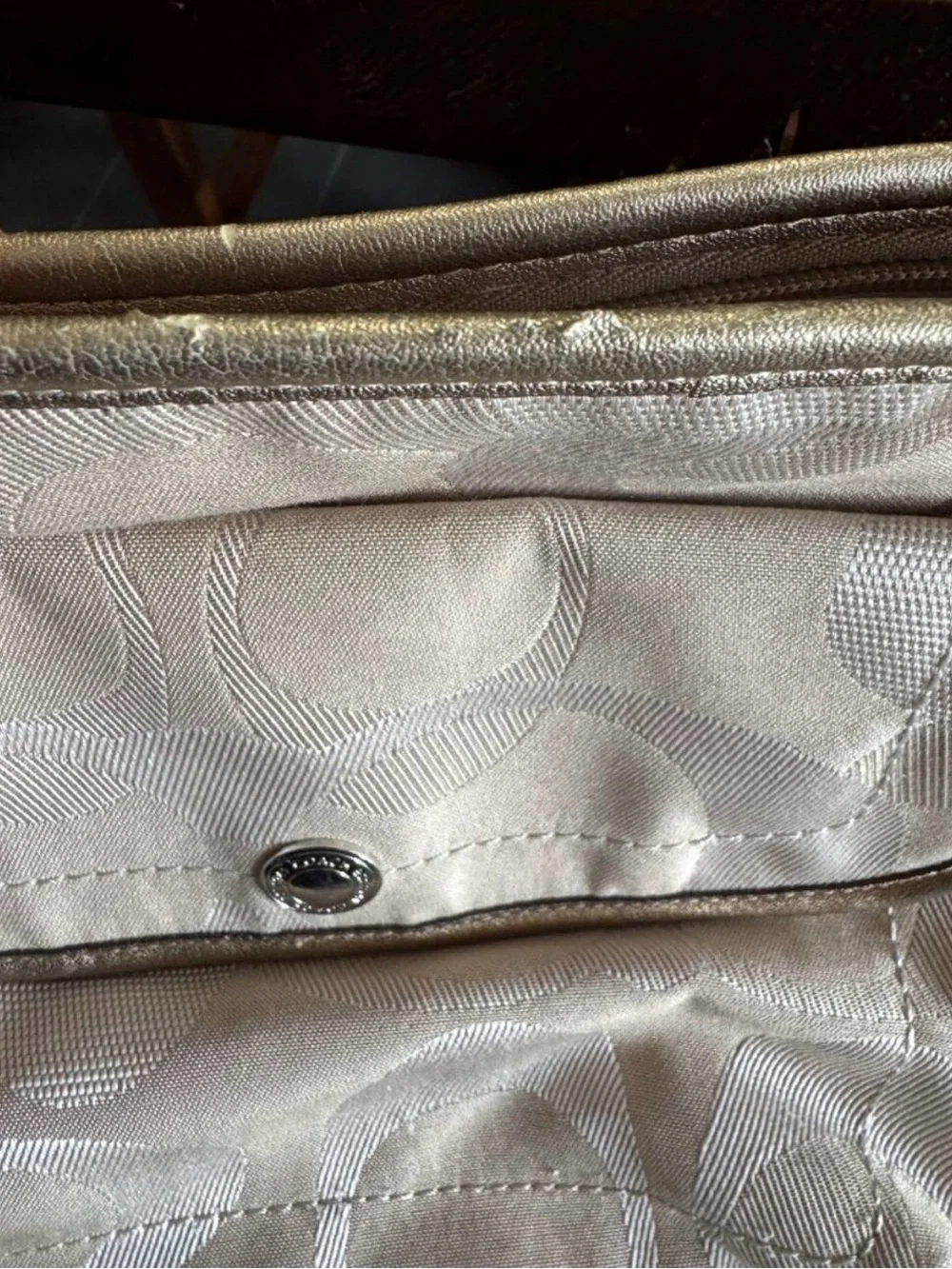 Coach Signature Canvas Kyra Hobo  Style F19680
